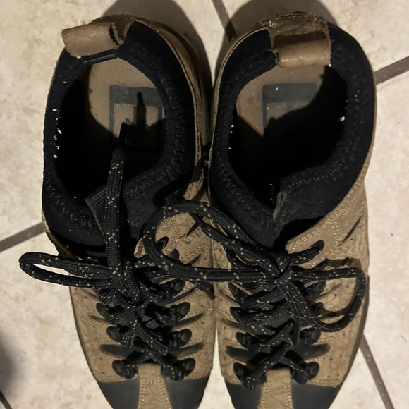 WOODLAND  LEATHER  SHOES MEN'S 41 (size8) - Picture 4 of 6